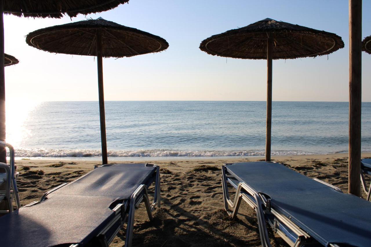 Olympic Beach Rooms Exterior foto